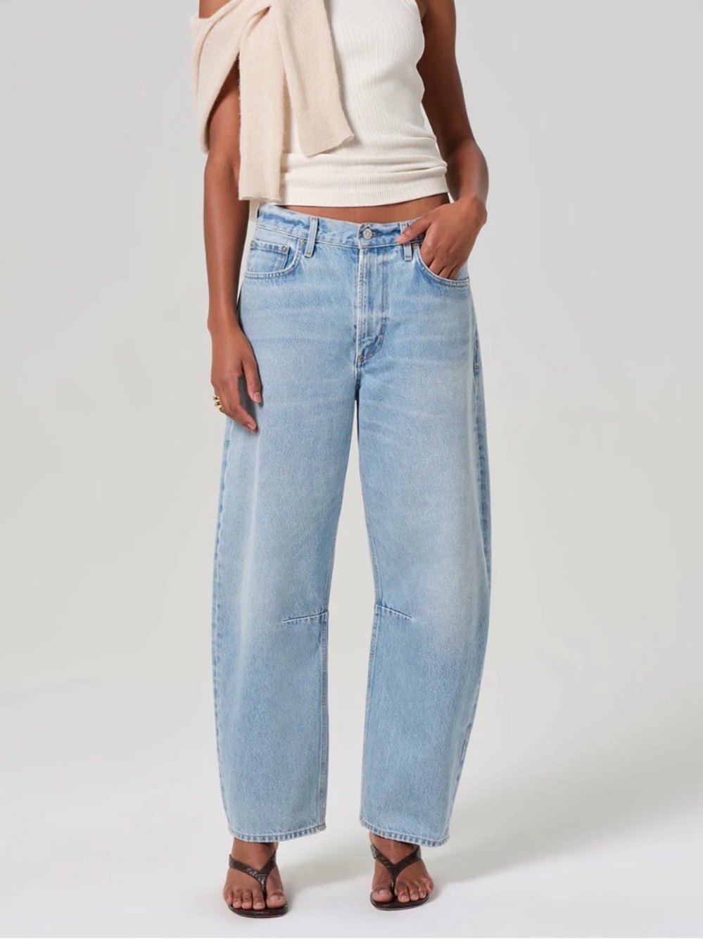 NEW CITIZENS OF HUMANITY 23 miro relaxed jeans in Gemini barrel leg denim